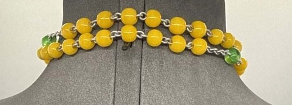 Vtg Italian Rosary Silver Tone Crucifix Yellow & Green Beads Italy Catholic - Picture 10 of 16